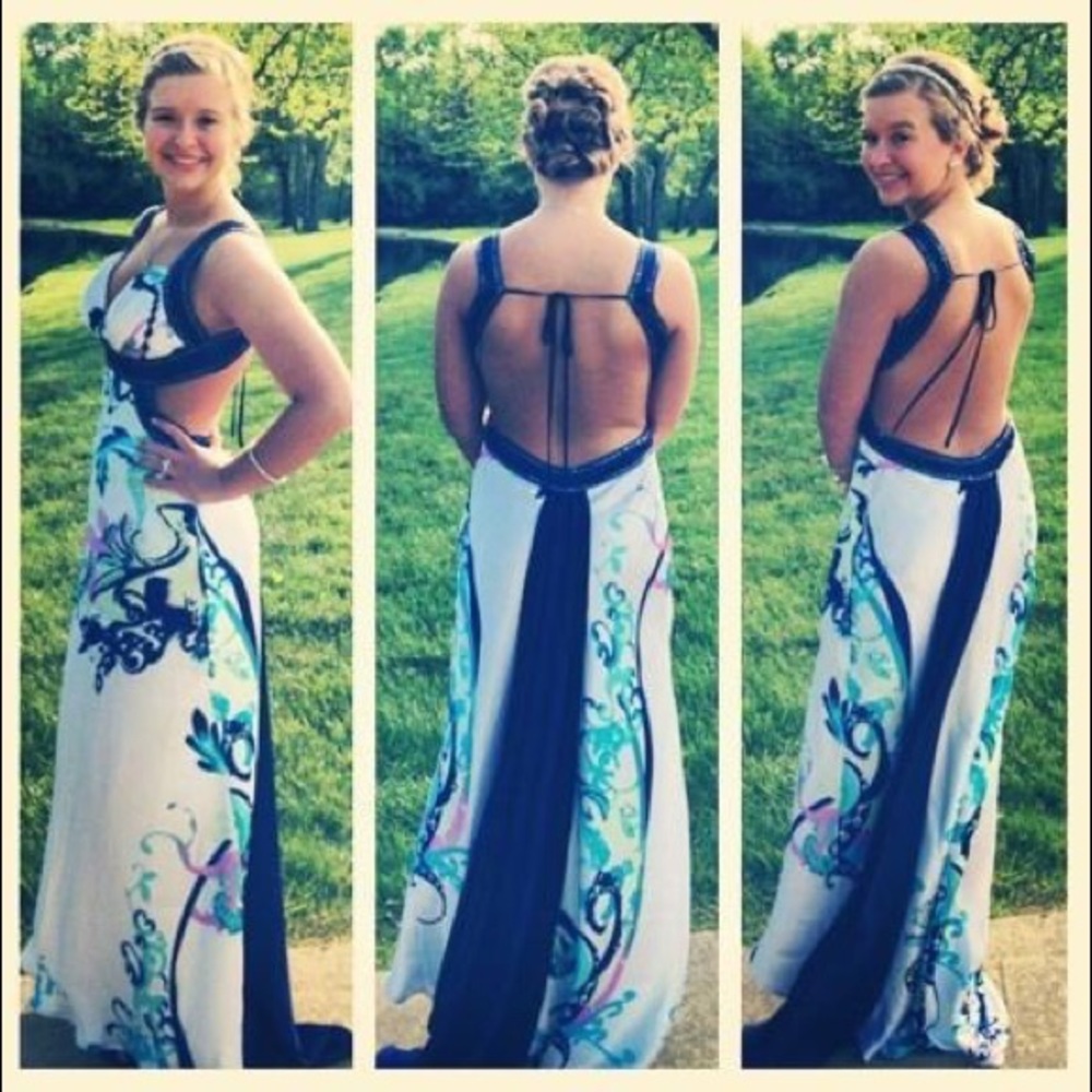 Prom Dress/ Ball Gown, Size 6, Morgan & Co.